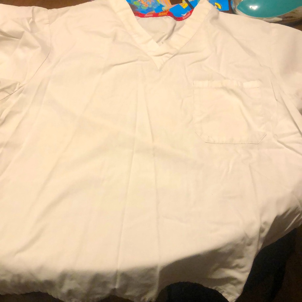 Scrub top